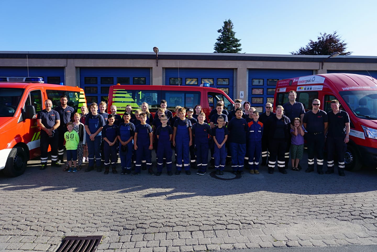 gruppenbild 1