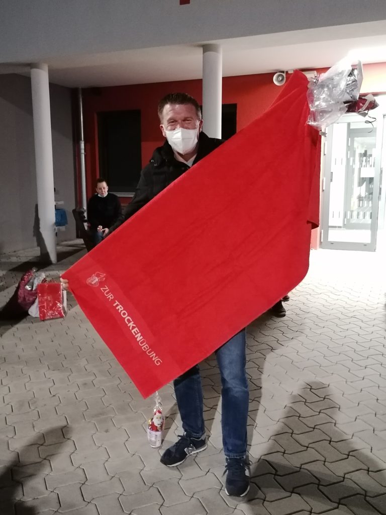 Feuerwehr Lehrte - 20201224 Weihnachtsgeschenke JF 1