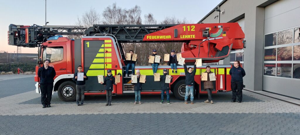 Feuerwehr Lehrte - 20220309 182113