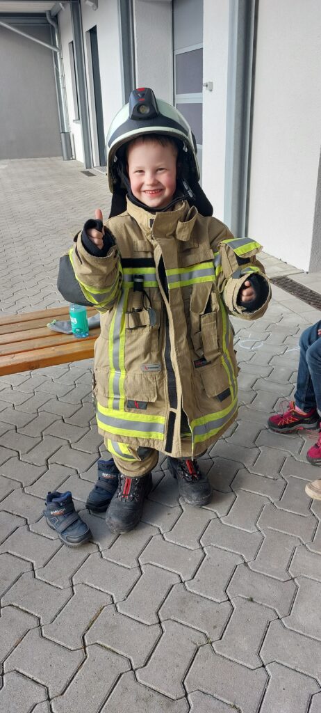 Feuerwehr Lehrte - 20220420 181142