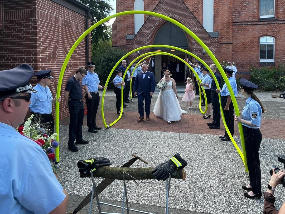 Feuerwehr Lehrte - 20220723 Hochzeit Florian 1