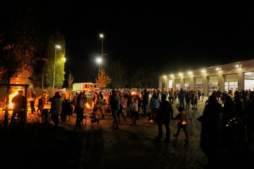 Feuerwehr Lehrte - 20221104 Laternenumzug 1