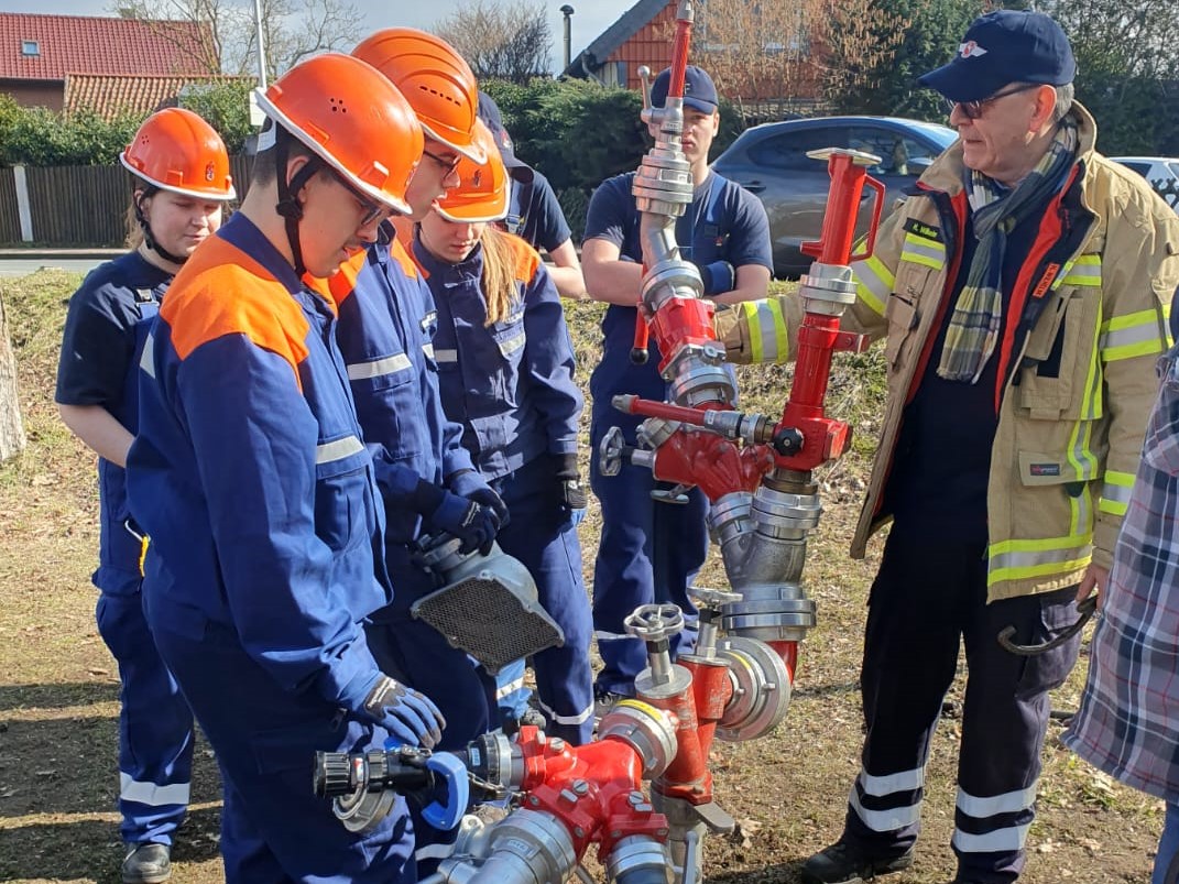 Feuerwehr Lehrte - 20230318 Orientierungsmarsch Aligse 11