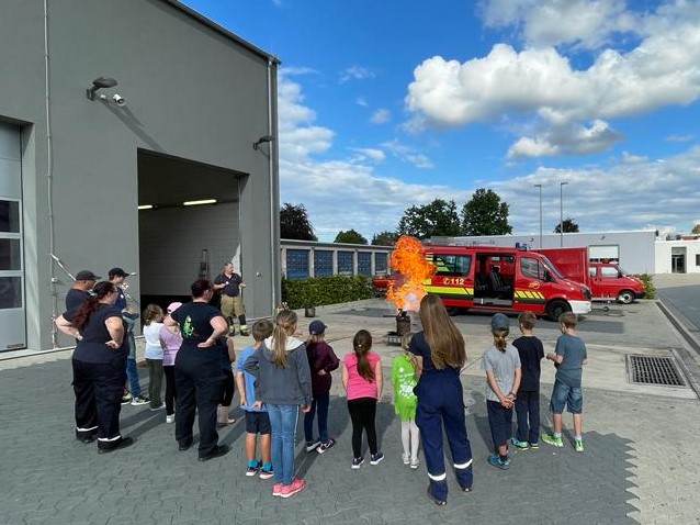 Feuerwehr Lehrte - 20230804 FerenCard 1