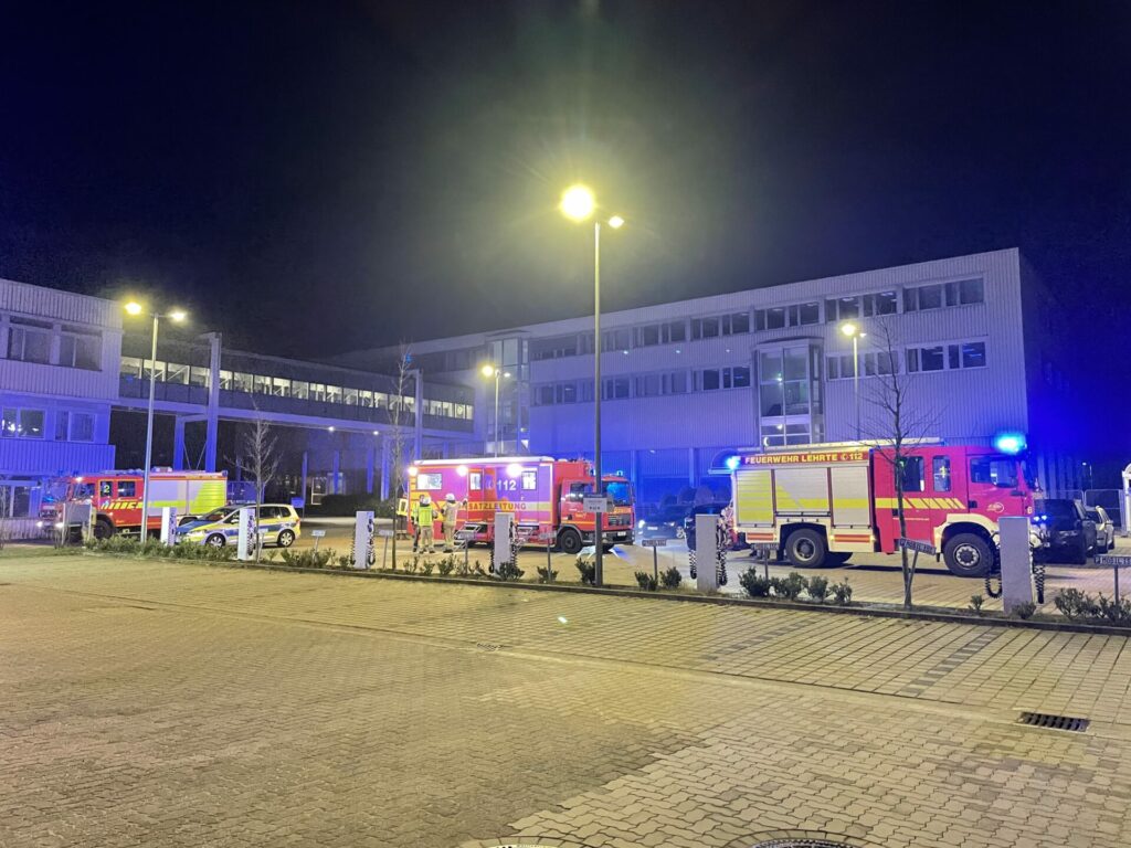 Feuerwehr Lehrte - 20240303 ob