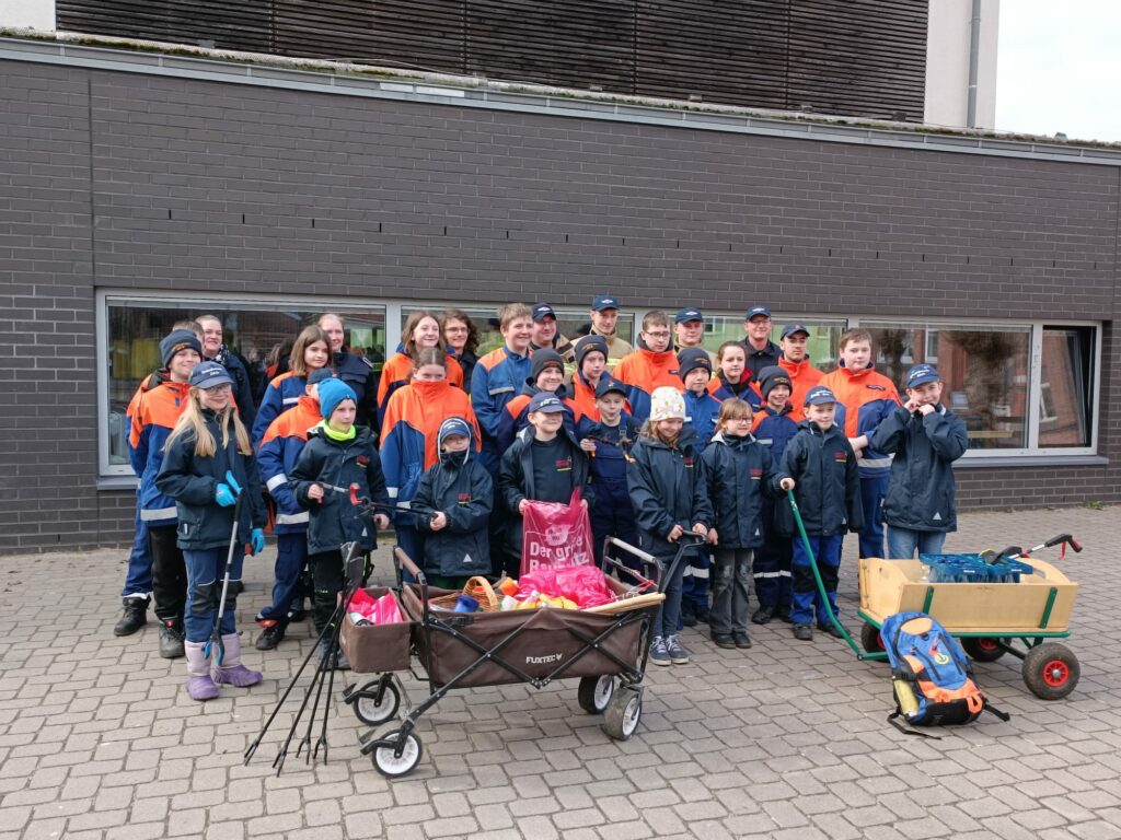Feuerwehr Lehrte - 20240316 Muellsammelaktion KF 1