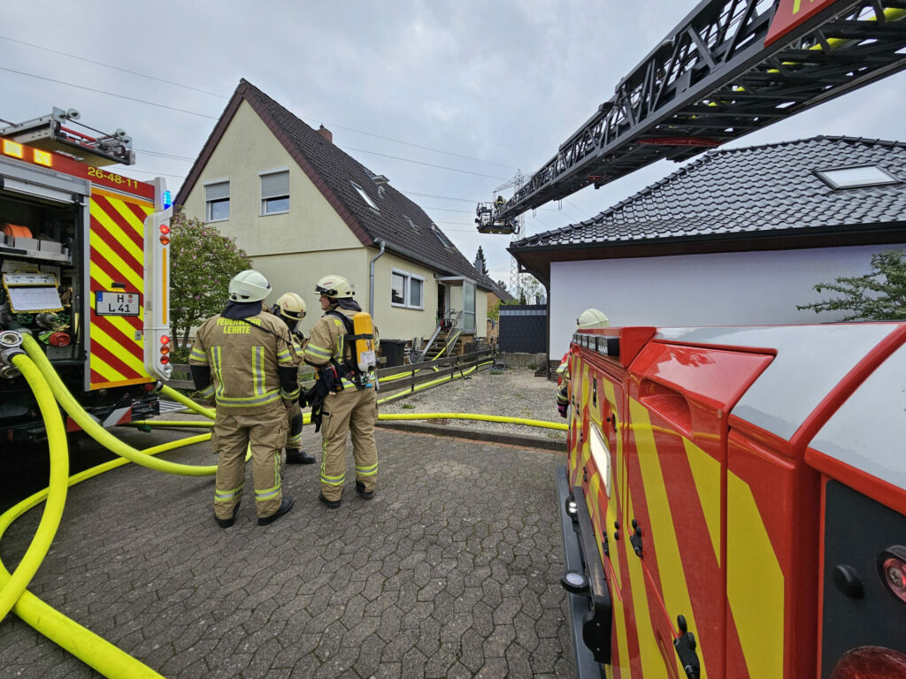 Feuerwehr Lehrte - 20240426 b2