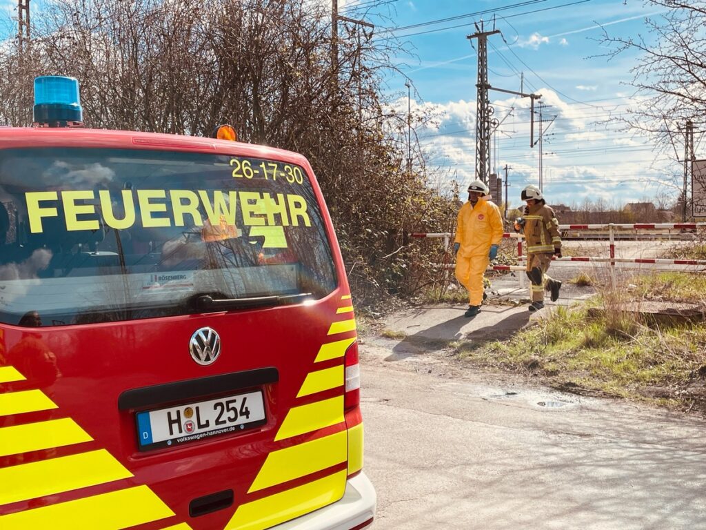 Feuerwehr Lehrte - 20260404 abc2 Lehrte Kerosin 1