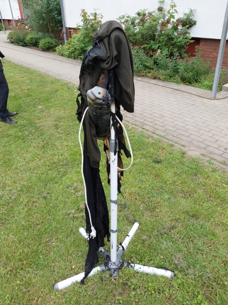 Feuerwehr Lehrte - 20260617 b1 lehrte zimmerbrand